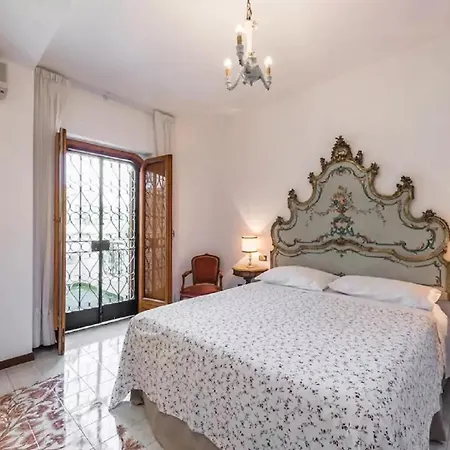 Mary - Oroblu Lejlighed Trani