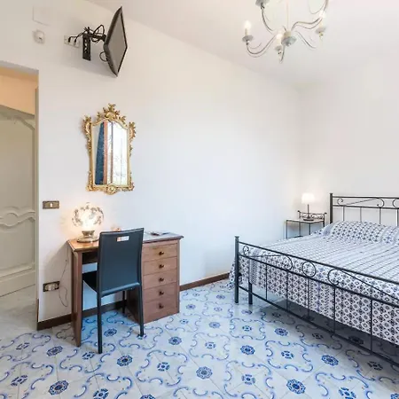 Mary - Oroblu Lejlighed Trani