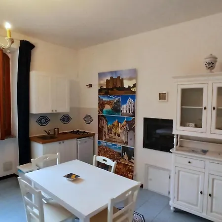 Mary - Oroblu Lejlighed