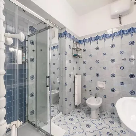 Mary - Oroblu 아파트